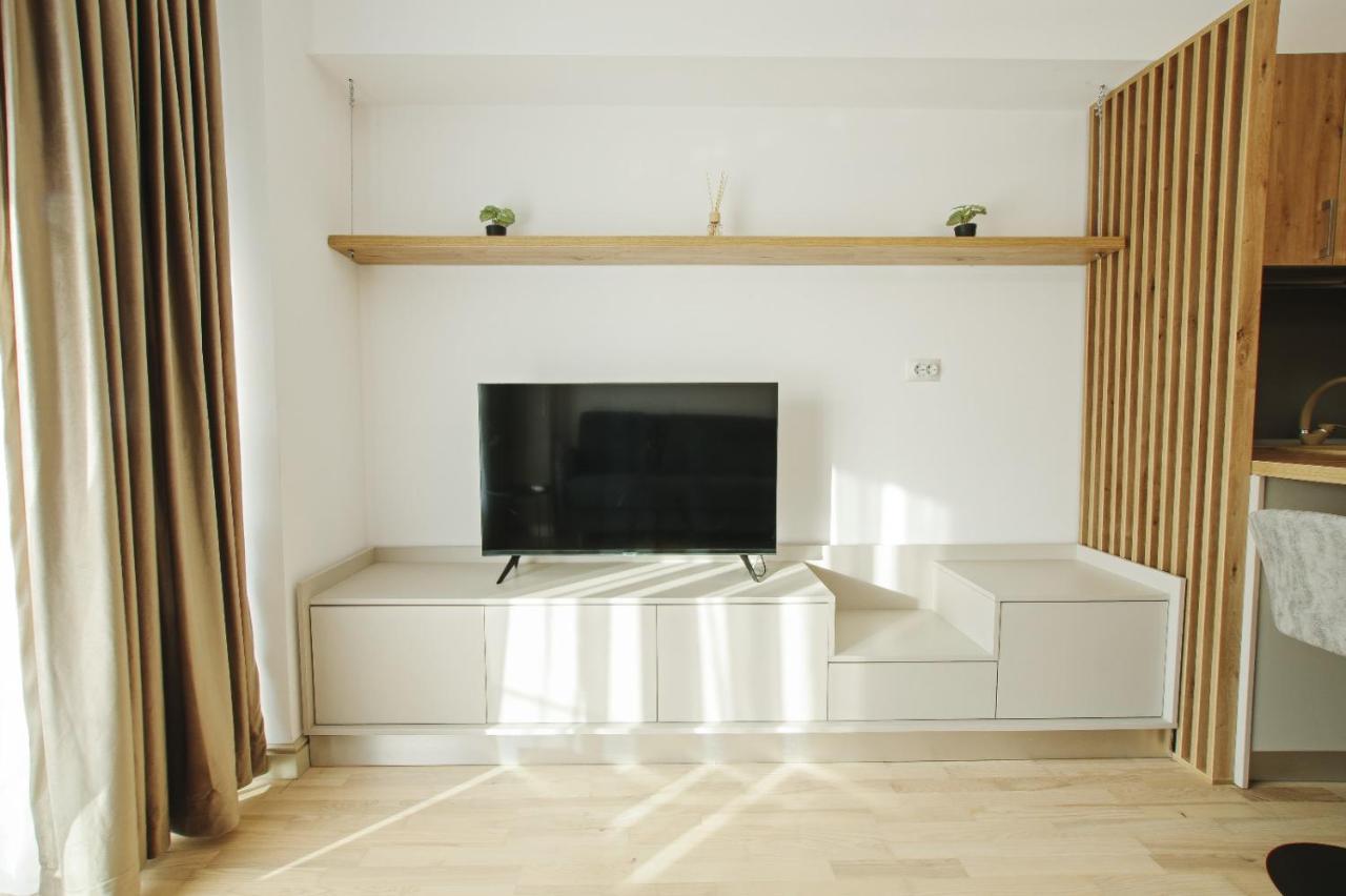 Himson-Beige Apartment Iasi Ngoại thất bức ảnh