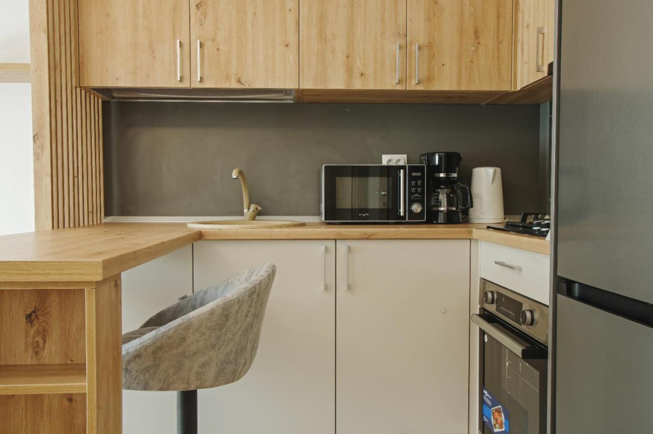 Himson-Beige Apartment Iasi Ngoại thất bức ảnh