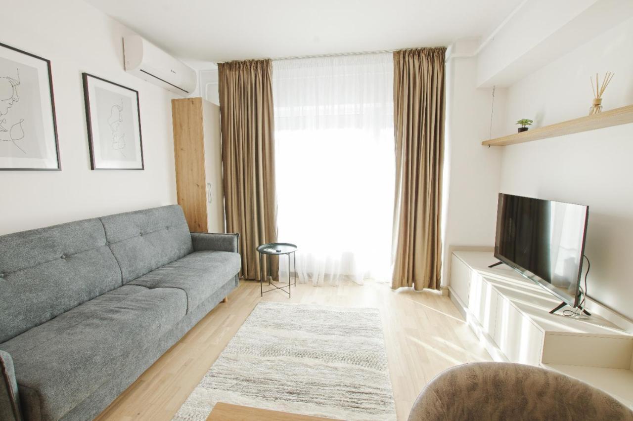 Himson-Beige Apartment Iasi Ngoại thất bức ảnh