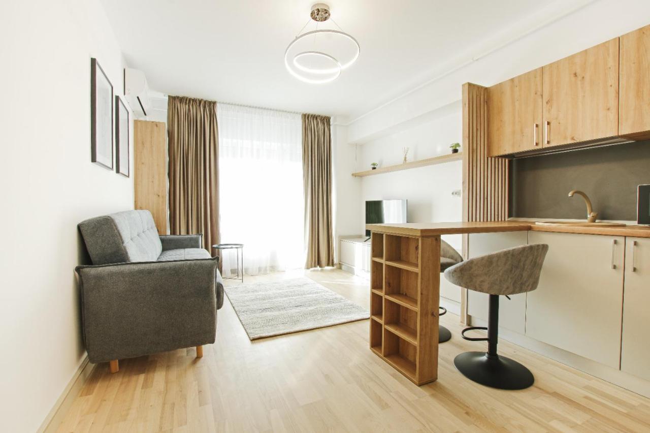 Himson-Beige Apartment Iasi Ngoại thất bức ảnh